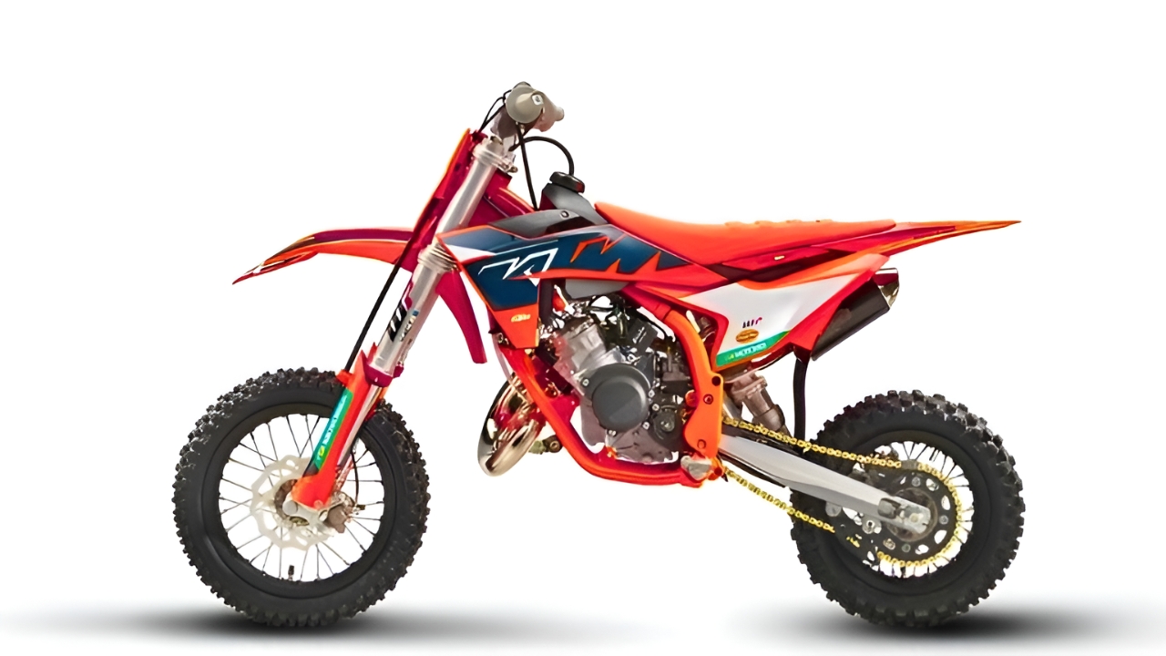 Descubre la KTM 50 SX 2026: Mini Motocross Perfecta para Principiantes que Buscan Velocidad y Diversión
