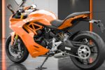 Ducati SuperSport 950: Moto Deportiva Elegante con Alto Rendimiento y Estilo Italiano